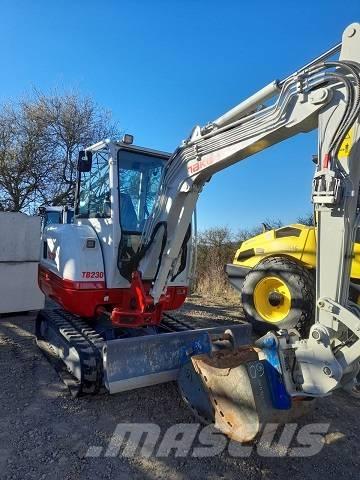 Takeuchi TB 230 Minikoparki