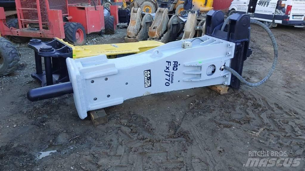 Furukawa FXJ 770 Młoty hydrauliczne
