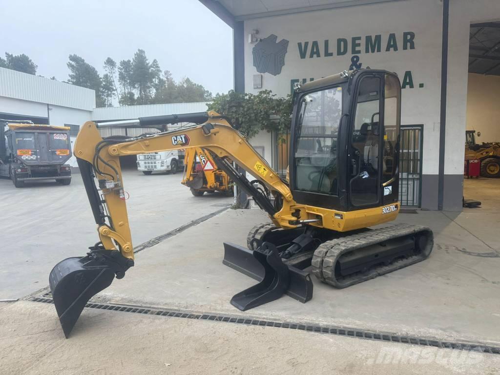 CAT 302.7 D CR Minikoparki