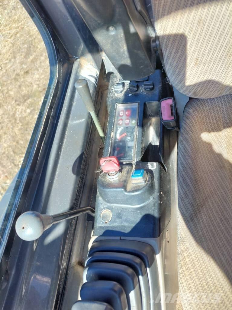 CASE CX 26 B Minikoparki