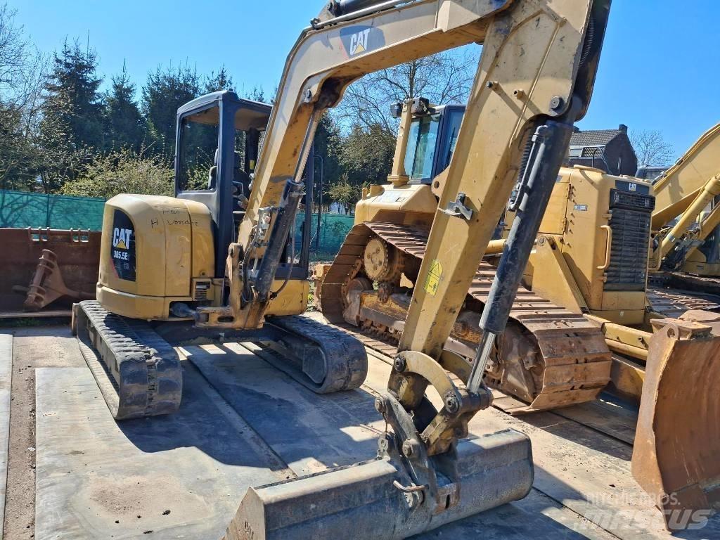 CAT 305 Minikoparki