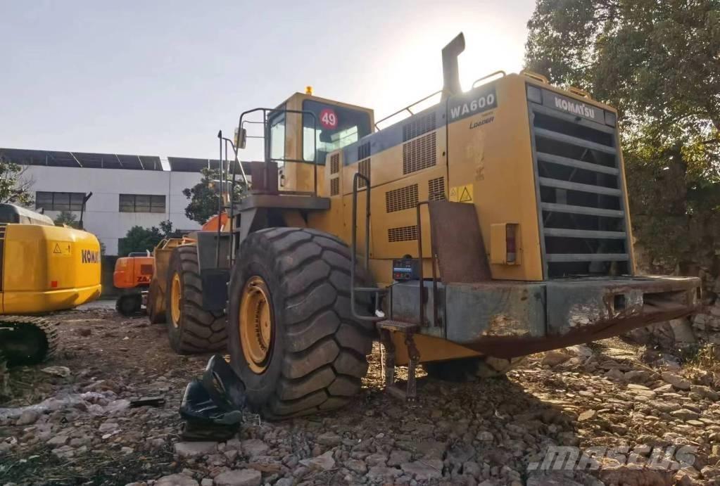 Komatsu WA 600 Ładowarki kołowe