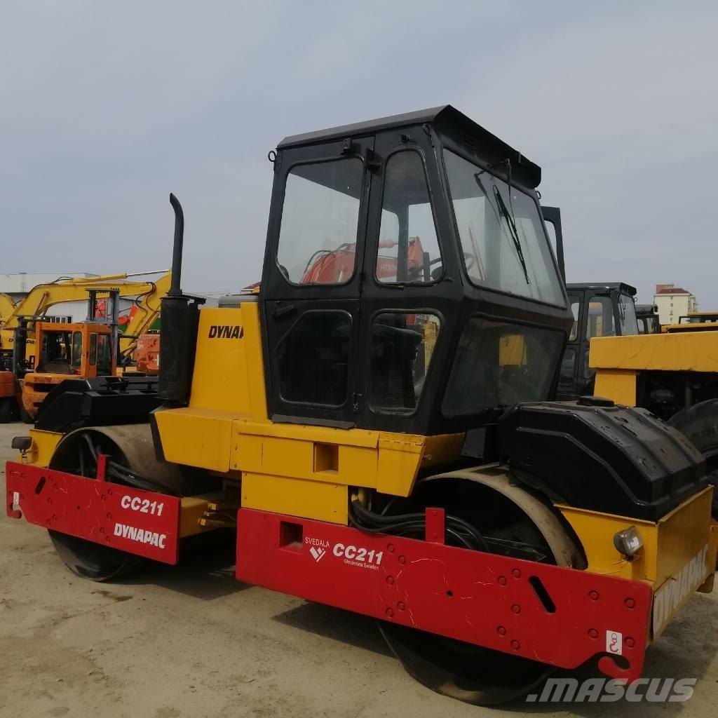Dynapac CC 211 Walce dwubębnowe