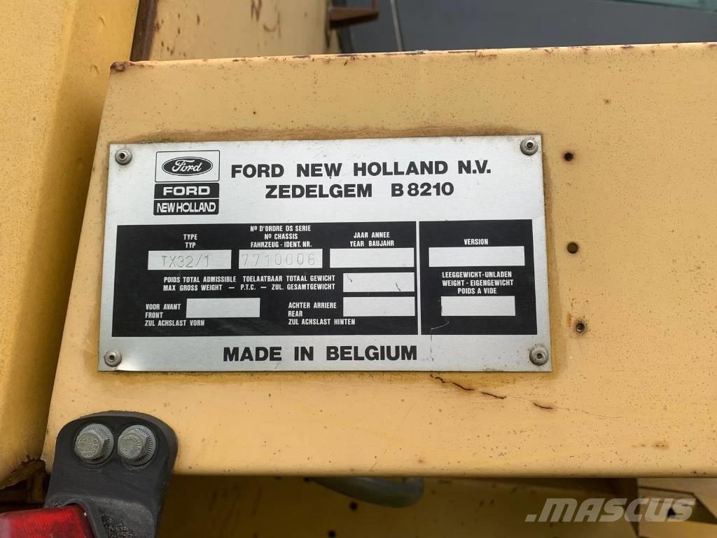 New Holland TX 32 Kombajny zbożowe