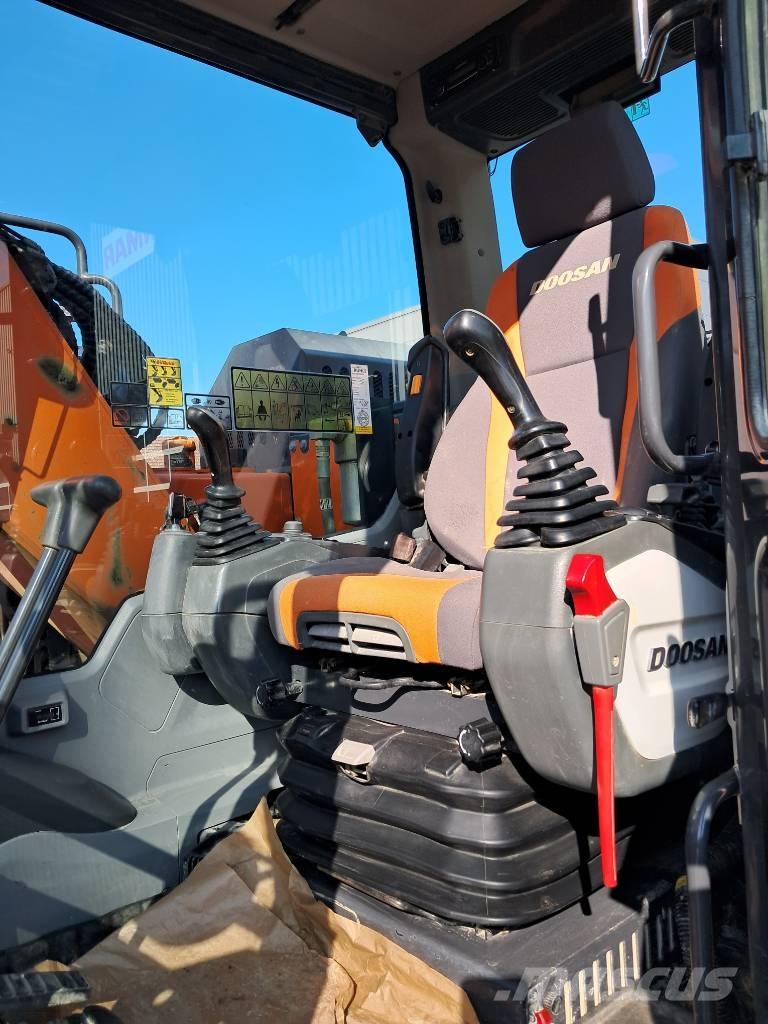 Develon DX 140 LCR-5 Koparki gąsienicowe