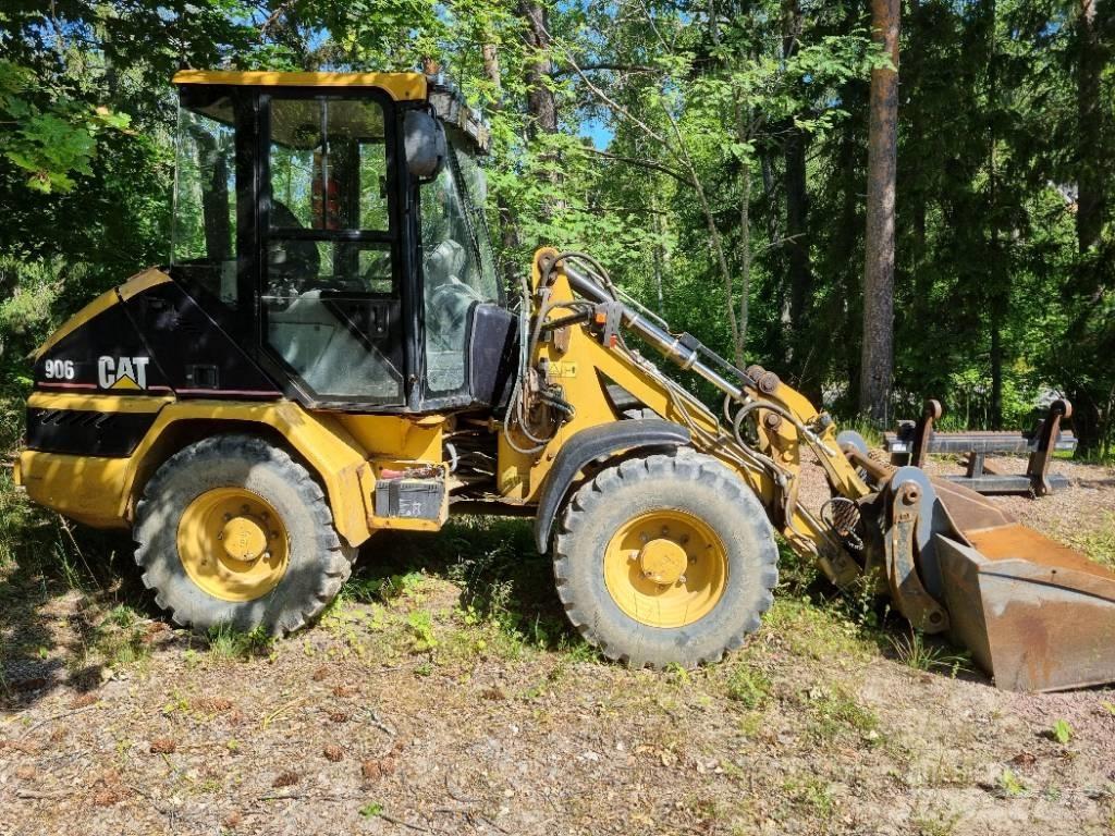 CAT 906 Ładowarki kołowe