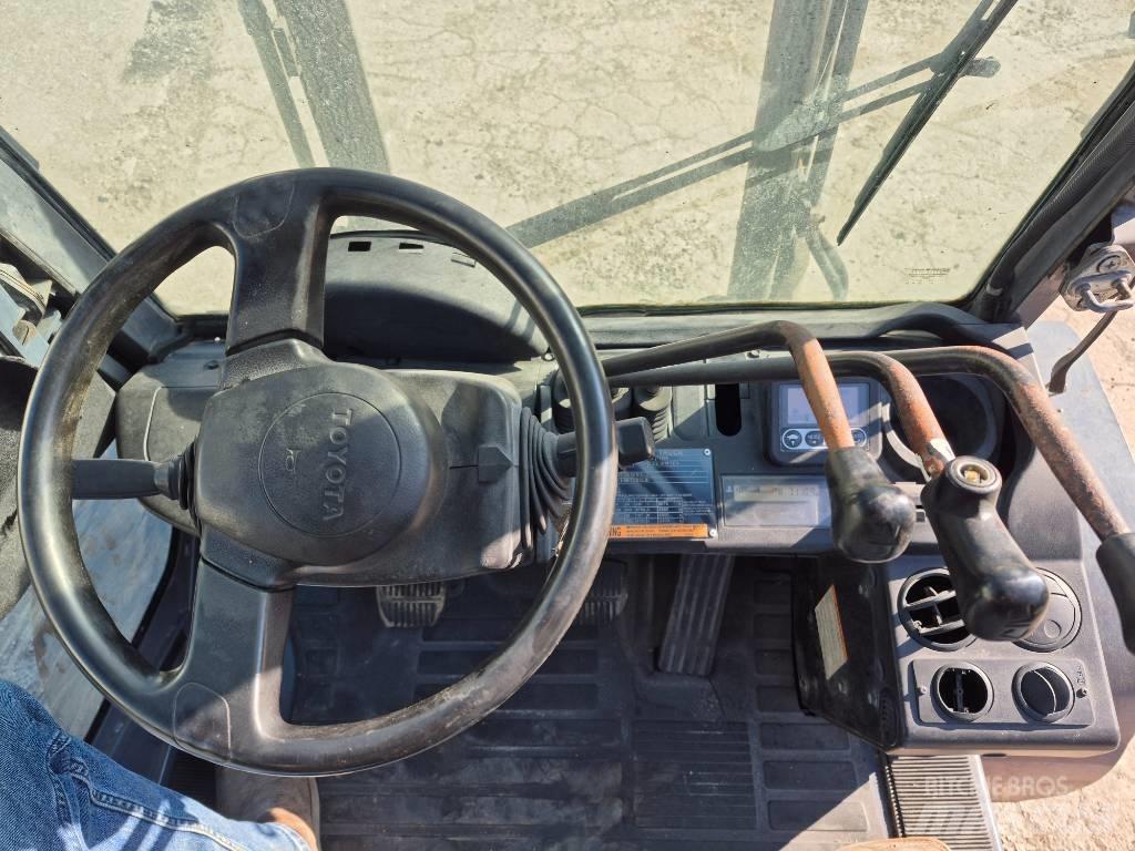 Toyota 8 FGU 30 Wózki widłowe inne