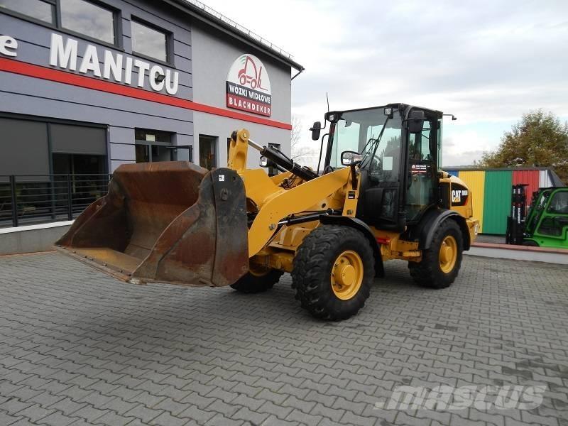 CAT 906M Ładowarki kołowe