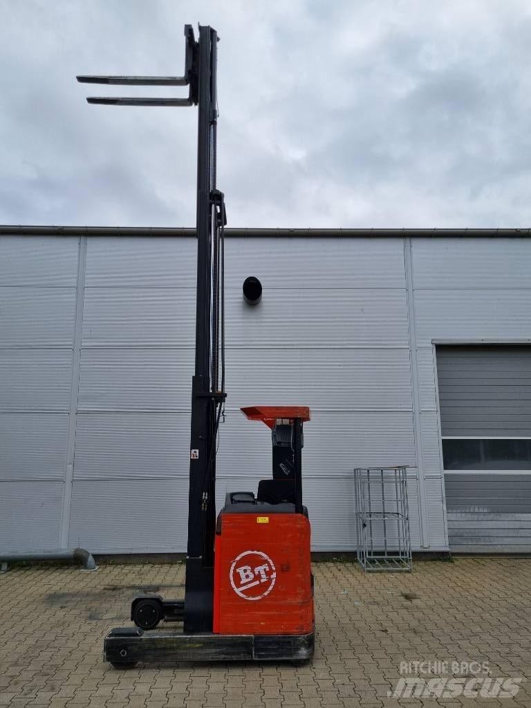 BT RR M 14 Wózki widłowe wysokiego składowania