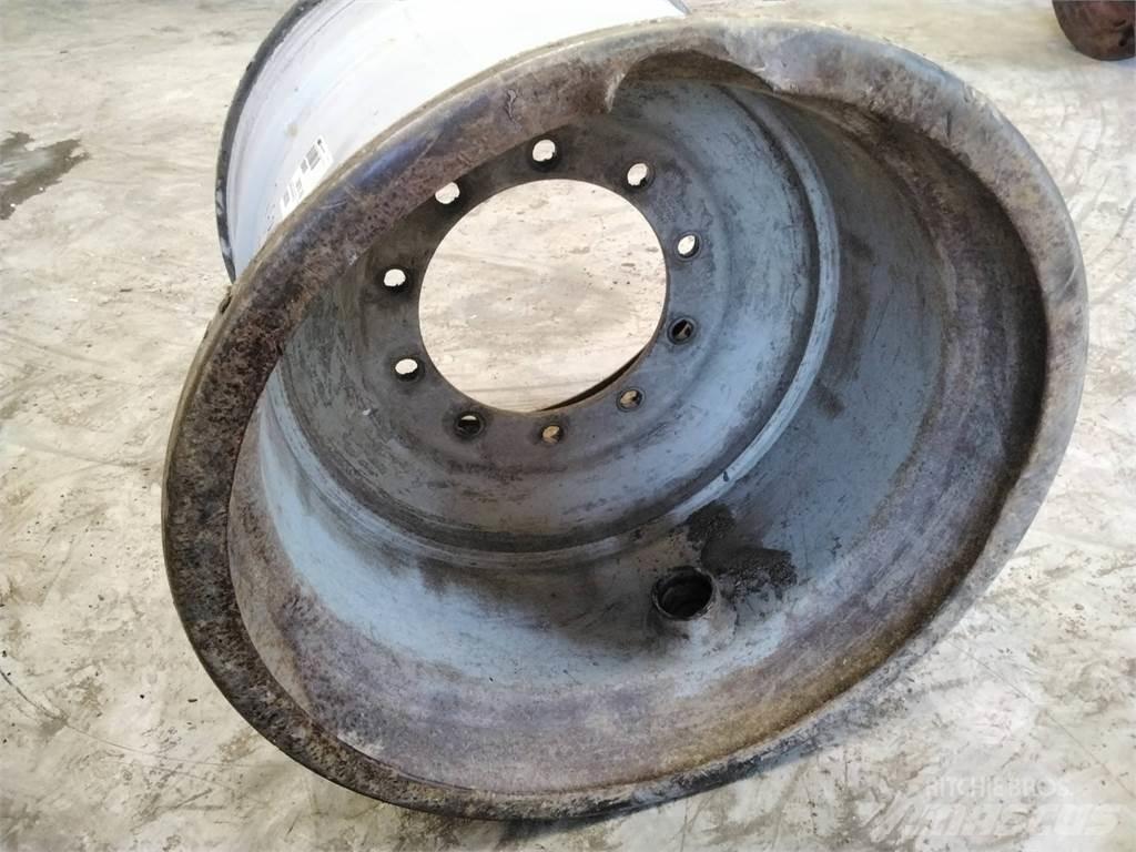 Valmet 860 24x26,5 Opony, koła i felgi