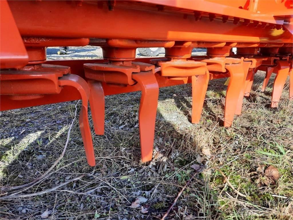 Kuhn HRB 303 D Glebogryzarki