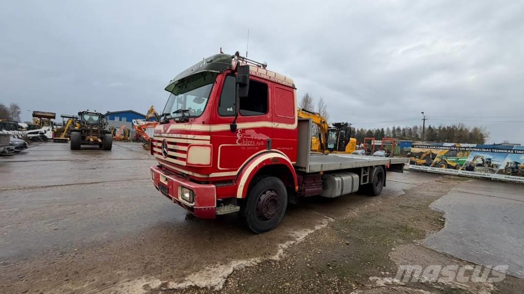 Mercedes-Benz 1827 Pojazdy do transportu samochodów