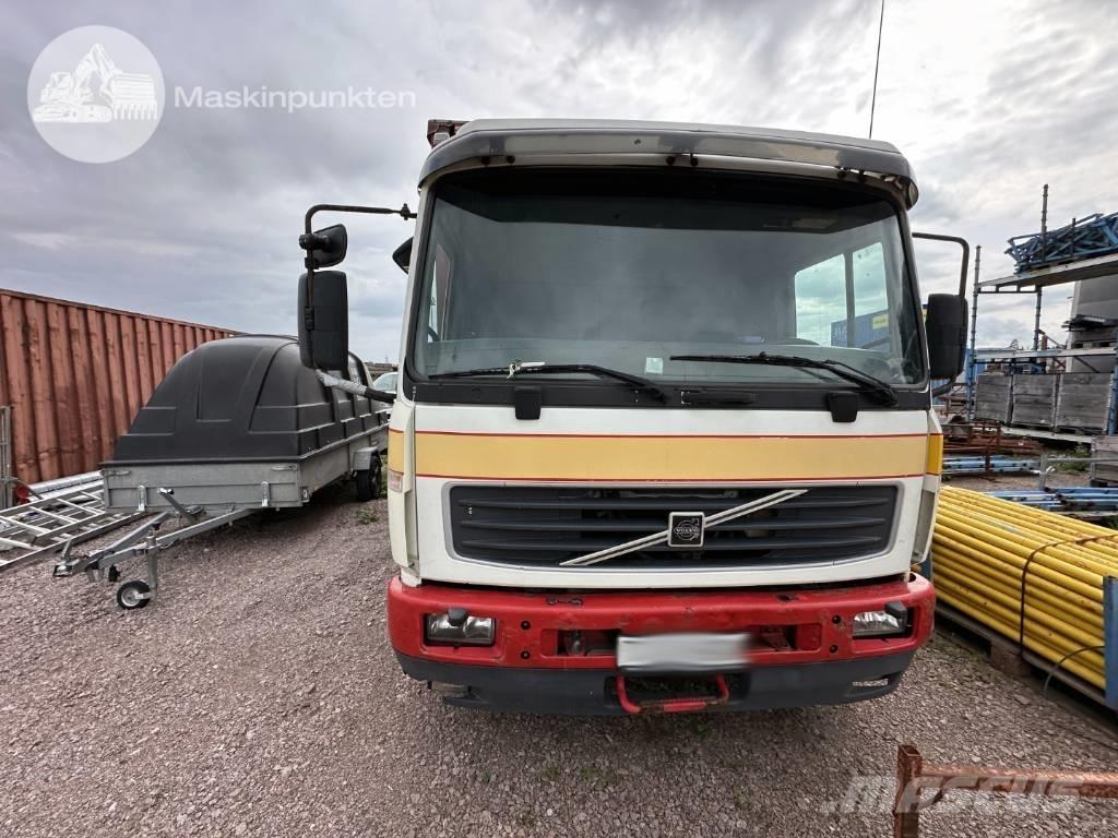 Volvo FL 6 Samochody ciężarowe ze skrzynią zamkniętą