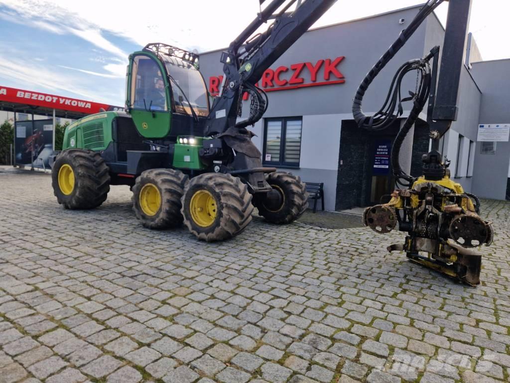 John Deere 1070 E Harwestery