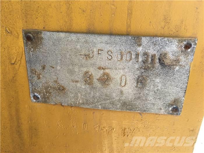 CAT 320 B Koparki gąsienicowe