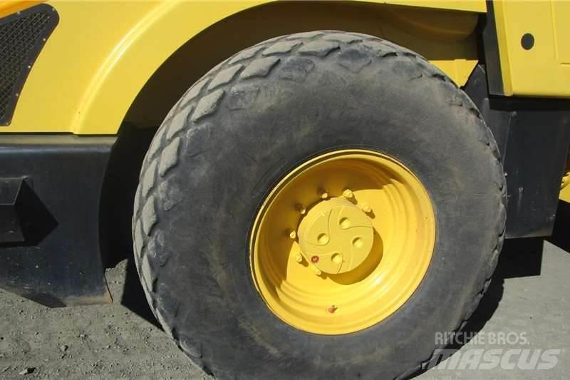 Bomag B213DH-4 Walce typu kombi