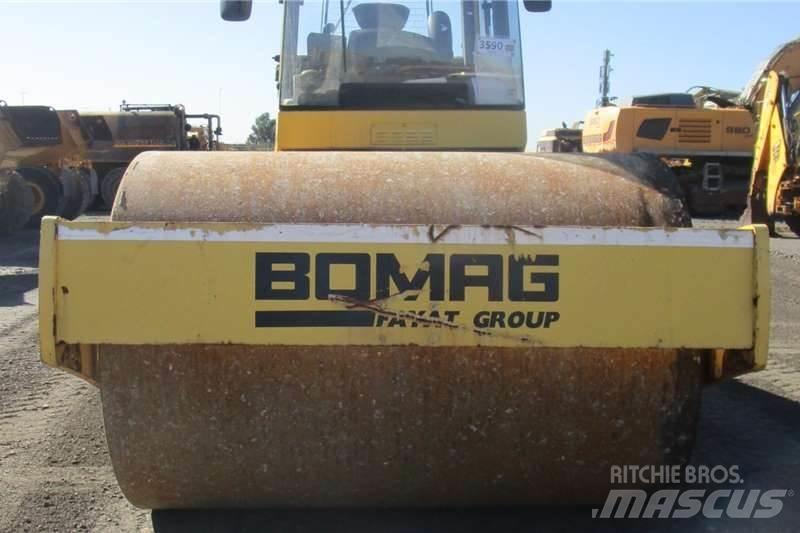 Bomag B213DH-4 Walce typu kombi