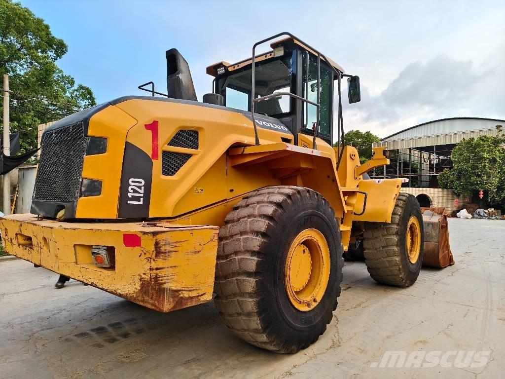 Volvo L 120 Ładowarki kołowe