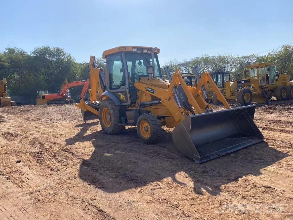 JCB 3CX Koparko-ładowarki