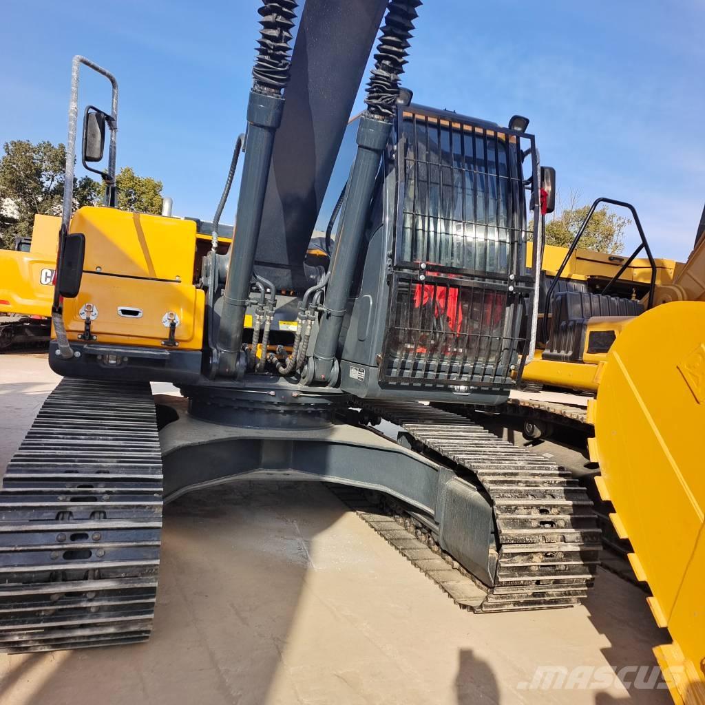 Hyundai 220LC-9T Koparki gąsienicowe