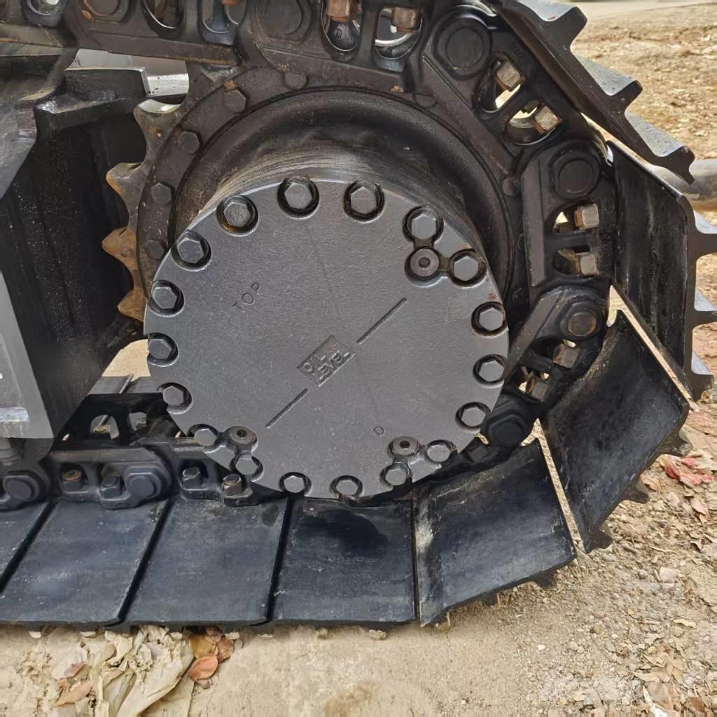 Komatsu PC 200-8 Koparki gąsienicowe