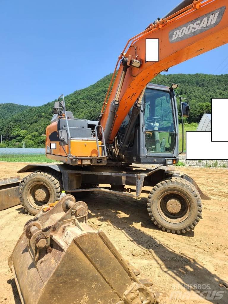 Doosan DX 140 W Koparki kołowe