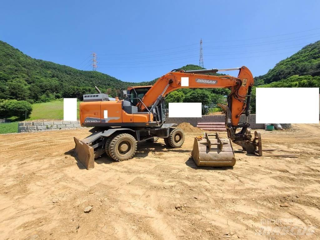 Doosan DX 140 W Koparki kołowe