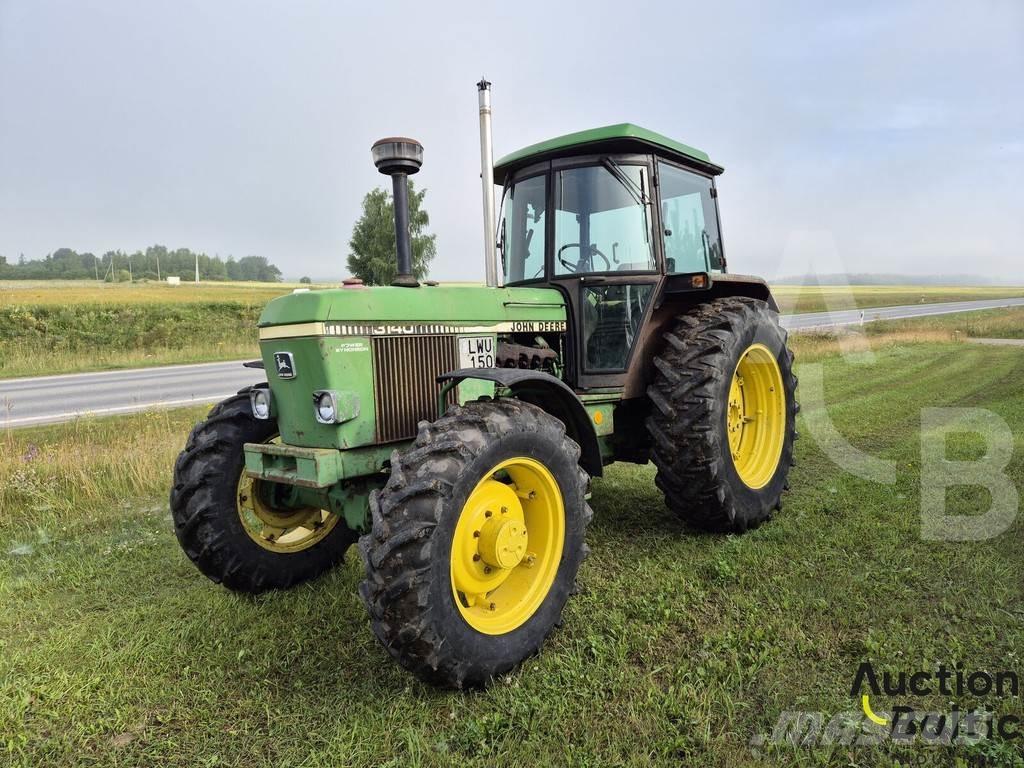 John Deere MFWD Ciągniki rolnicze