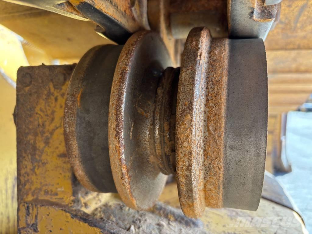 CAT D 6 K 2 LGP Spycharki gąsienicowe