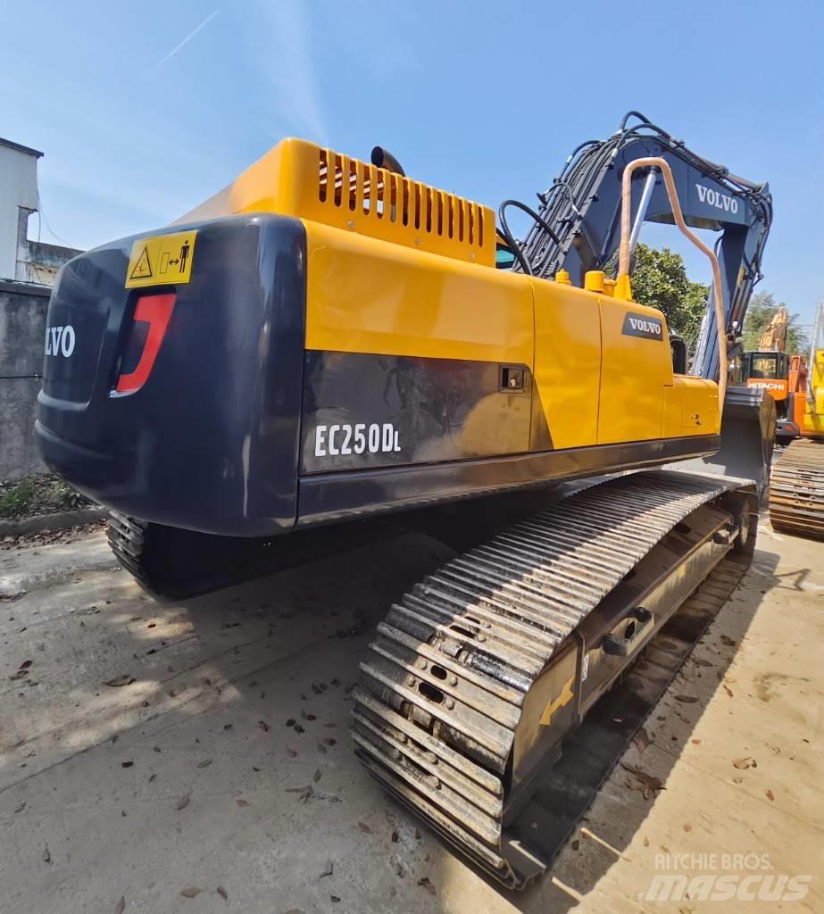 Volvo EC 250 D L Koparki gąsienicowe