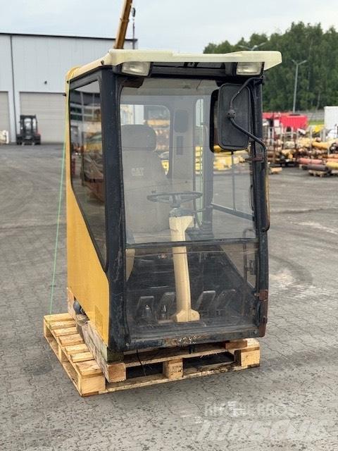 CAT M 320 USED CAB Kabiny i wnętrze