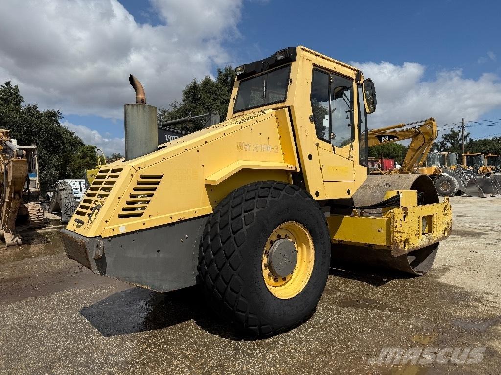 Bomag BW 211 D-3 Walce dwubębnowe