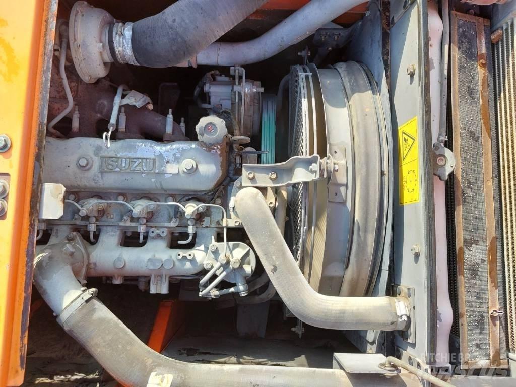 Hitachi ZX225USRLC Koparki gąsienicowe