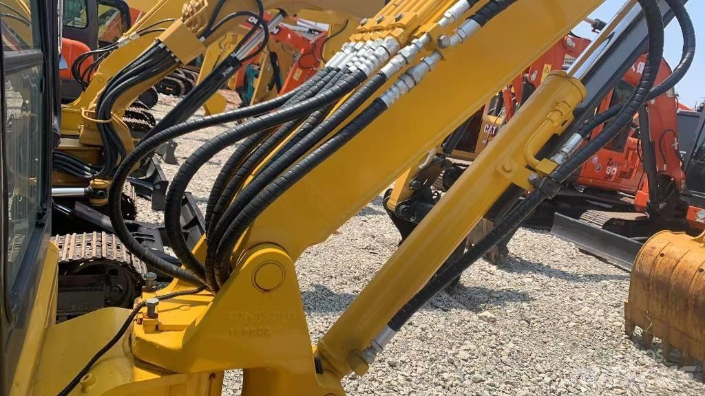 Komatsu PC 40 Koparki gąsienicowe