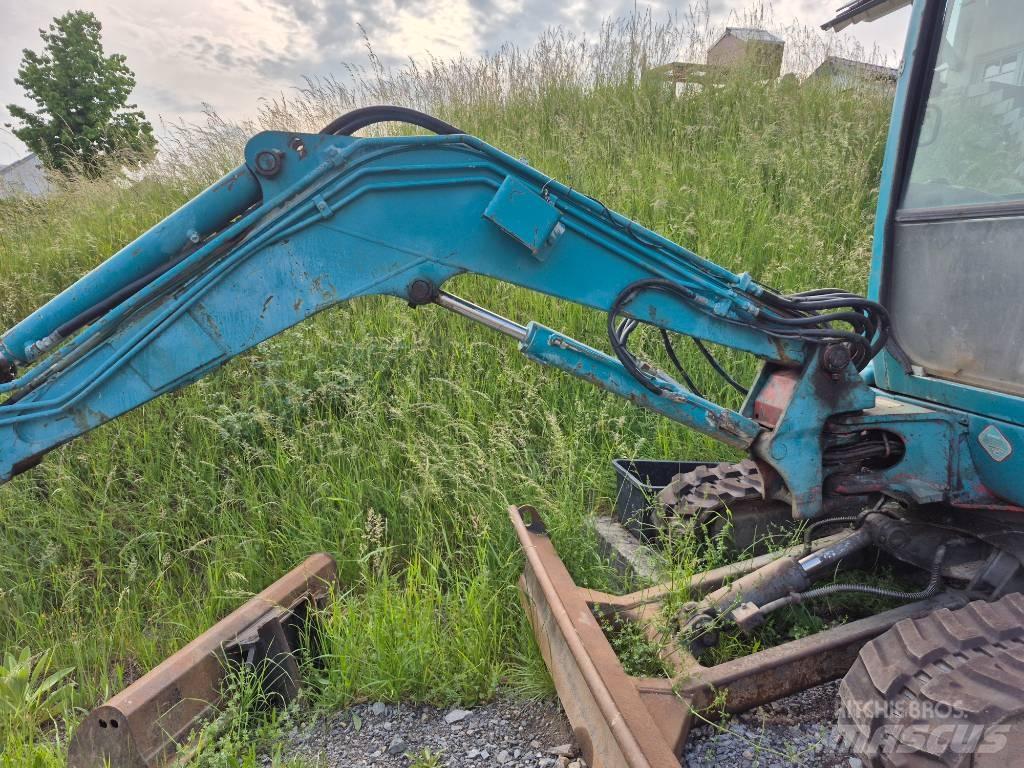 Takeuchi TB 235 Minikoparki