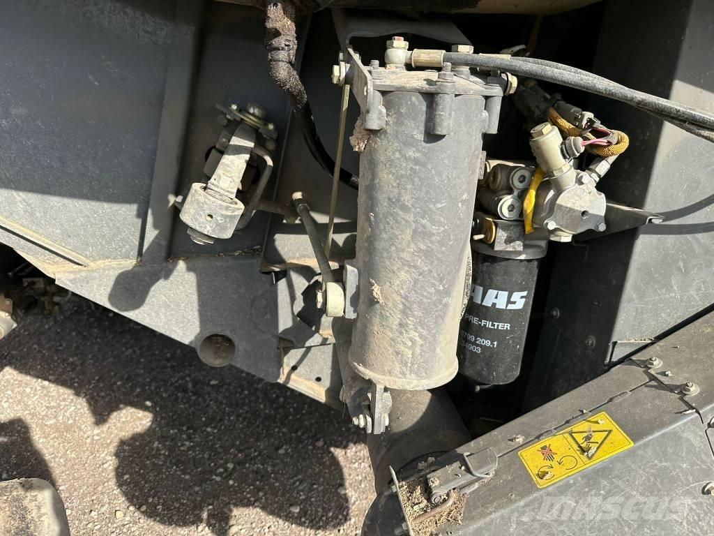 CLAAS Lexion 670 Kombajny zbożowe