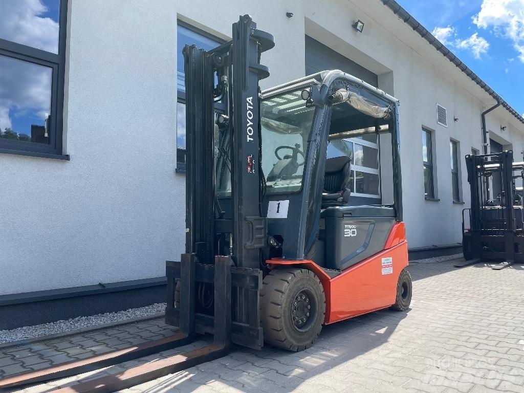 Toyota 8FBMT30 Wózki elektryczne