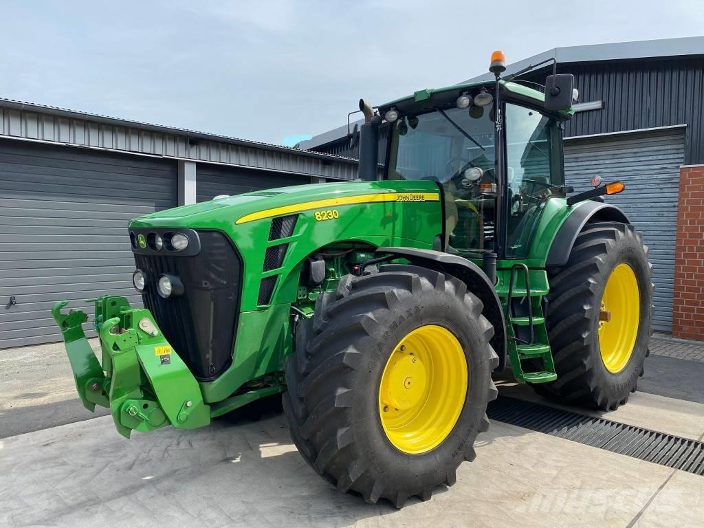 John Deere 8230 ILS Ciągniki rolnicze