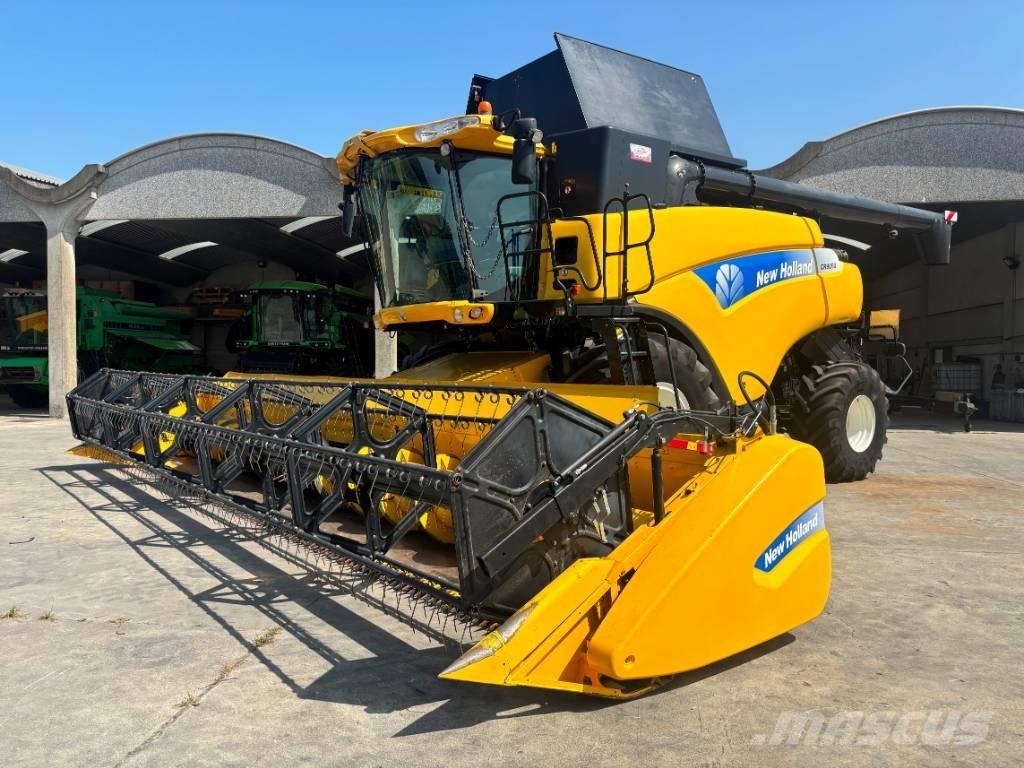 New Holland CR 9090 Kombajny zbożowe