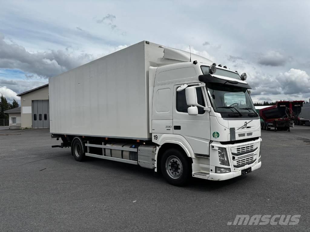 Volvo FM 330 Samochody ciężarowe ze skrzynią zamkniętą