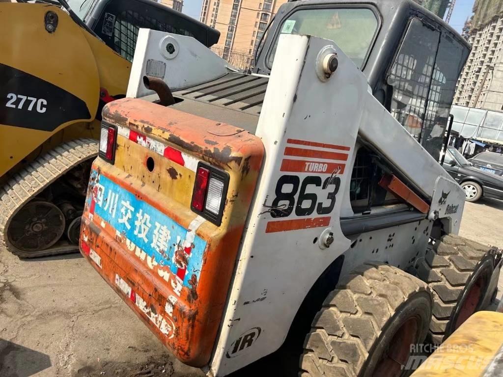 Bobcat S863 Ładowarki burtowe