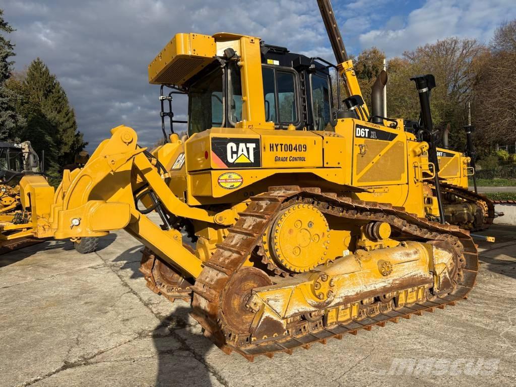 CAT D 6 T XLVP Spycharki gąsienicowe