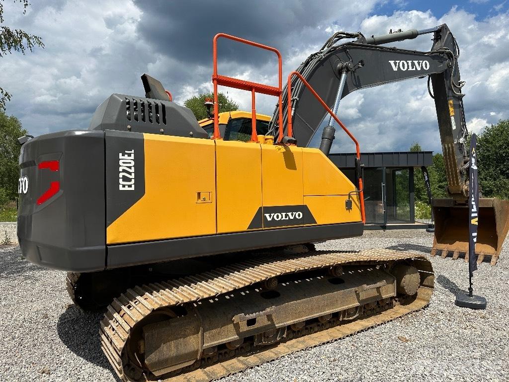 Volvo EC 220 E L Koparki gąsienicowe