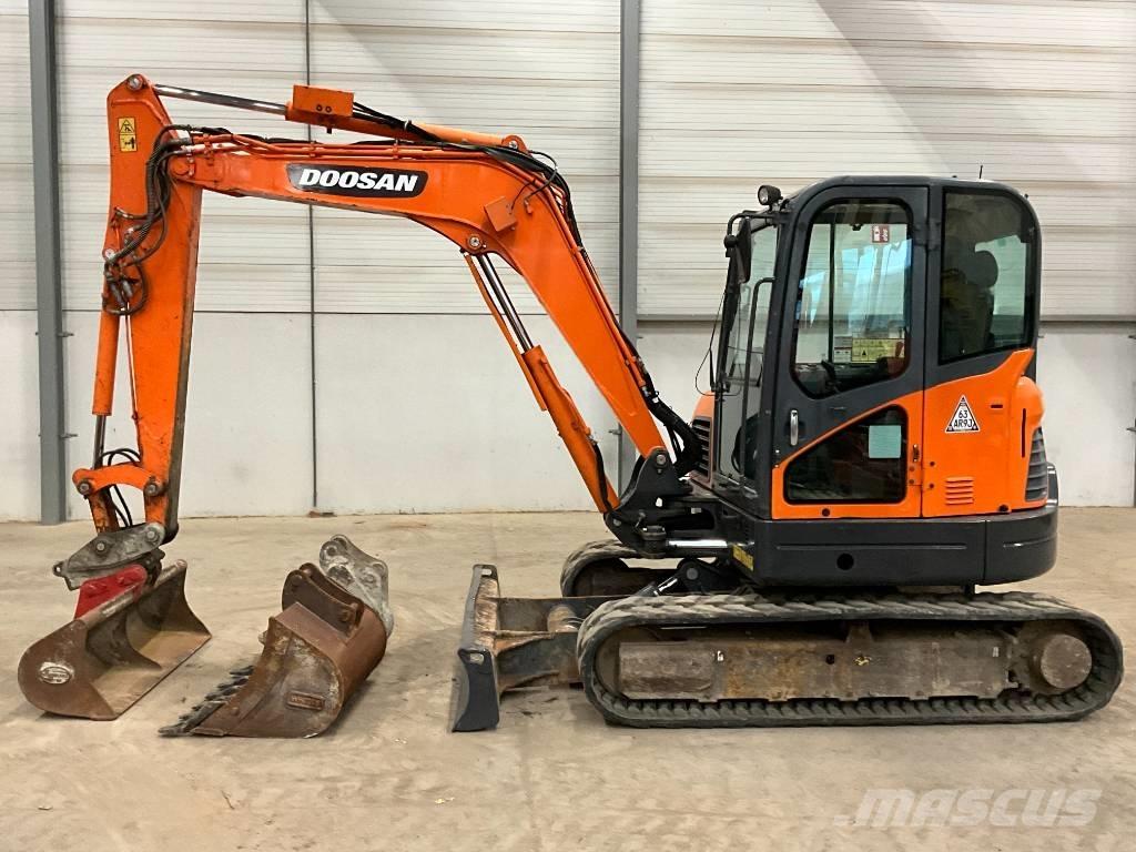 Doosan DX 63-3 Minikoparki