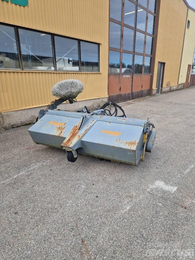 Fjärås Bema Dual 600 Zamiatarki - Zgarniarki - Odśnieżarki