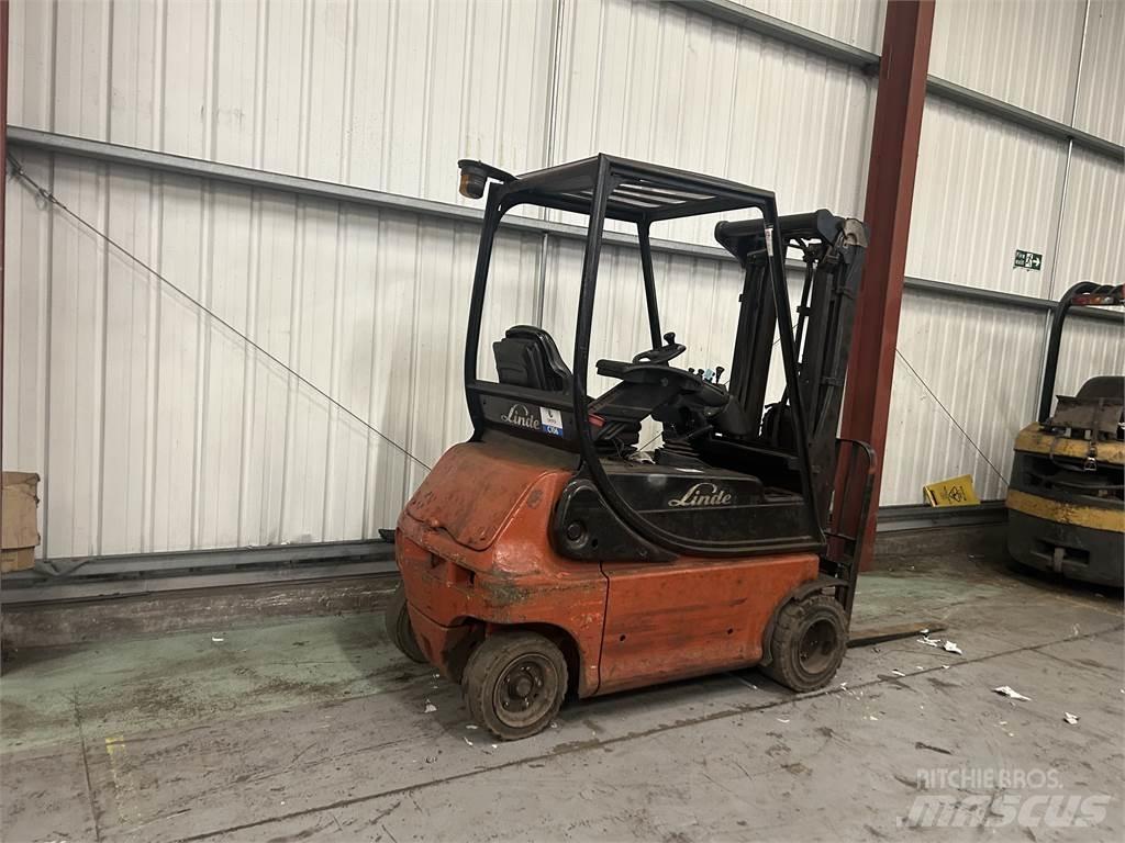 Linde E18P-02 Wózki elektryczne