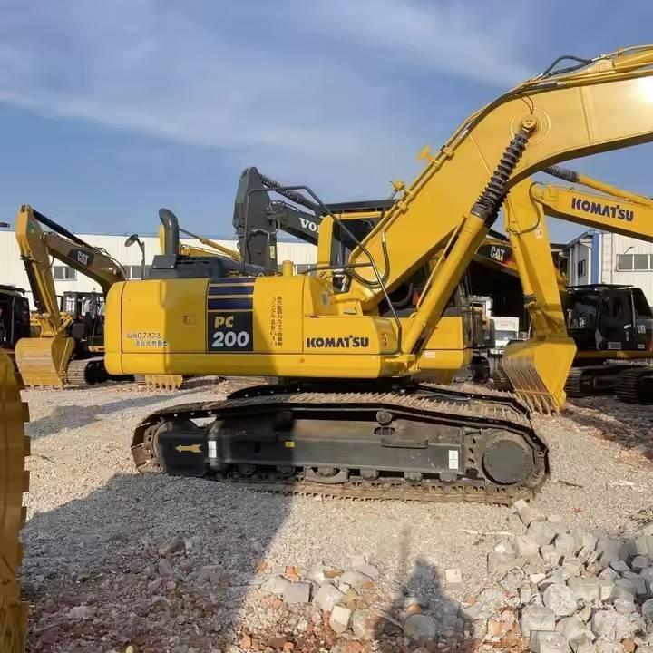 Komatsu PC 200-8 Koparki gąsienicowe