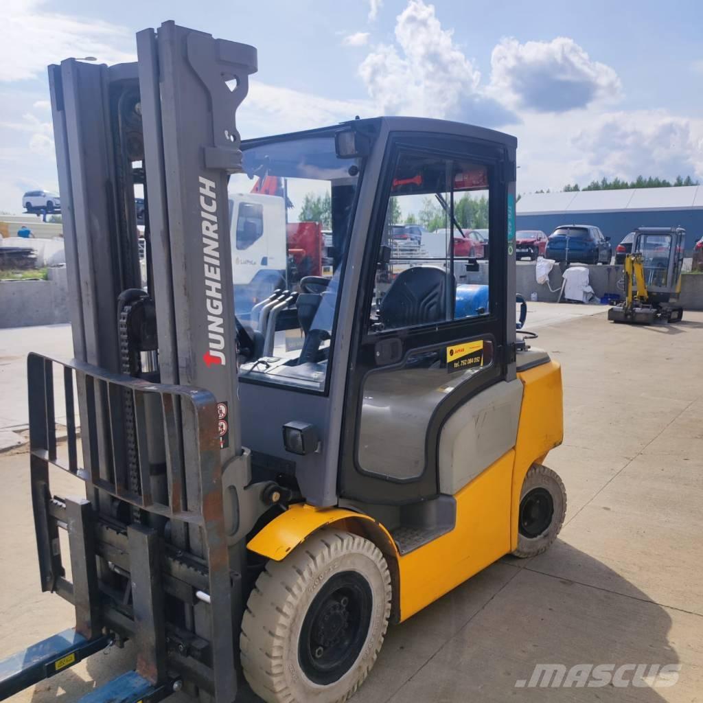 Jungheinrich TFG 425 Wózki LPG