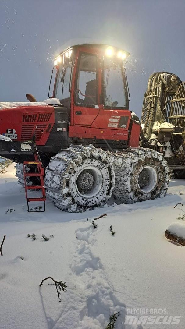 Komatsu 895 Forwardery