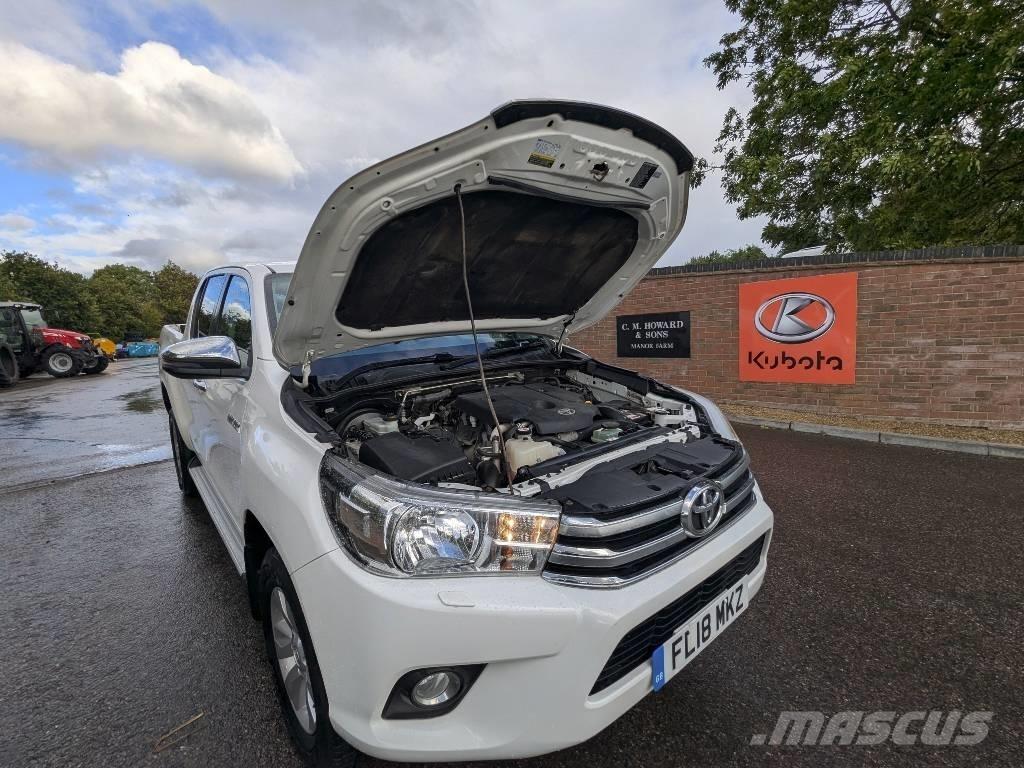 Toyota Hilux Pick-upy / Pojazdy z otwieranymi burtami